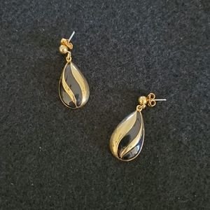 Vintage Trifari earrings black enamel gold post dangle
